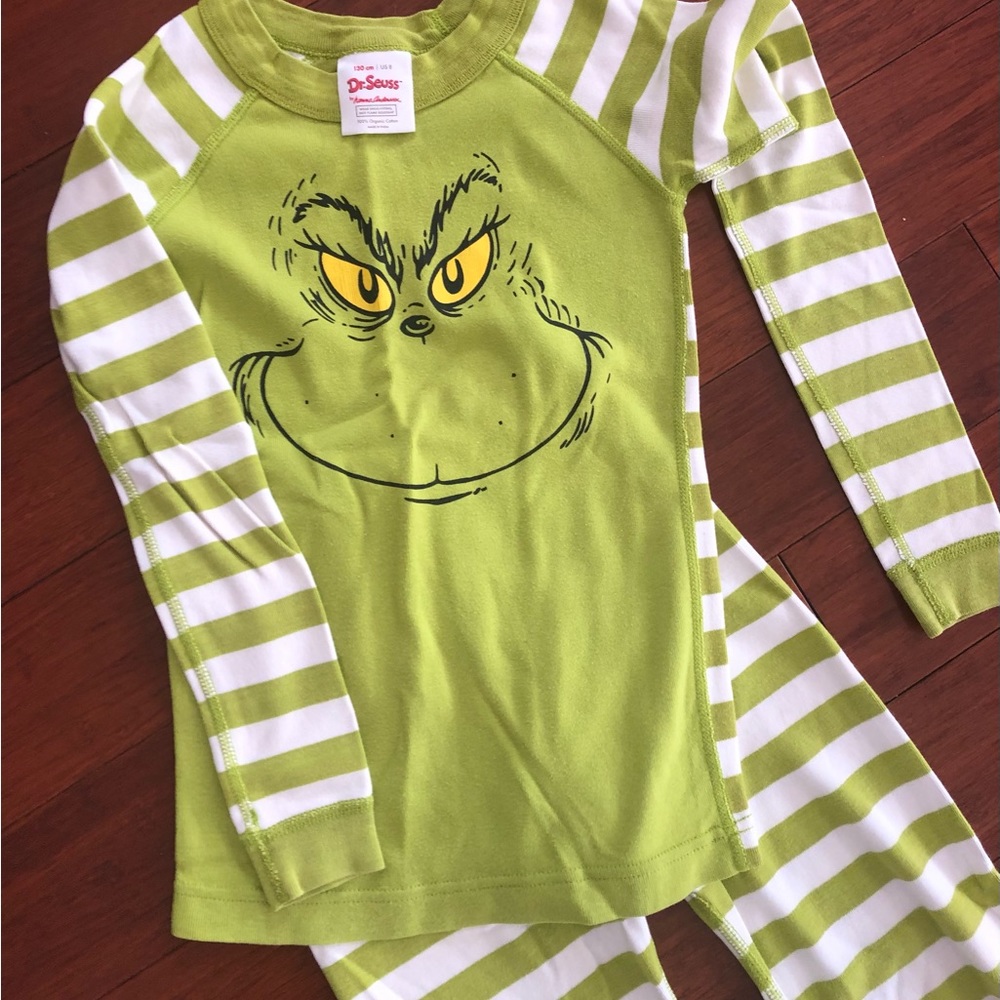 Hanna Andersson Grinch Pajamas size 8 or 130